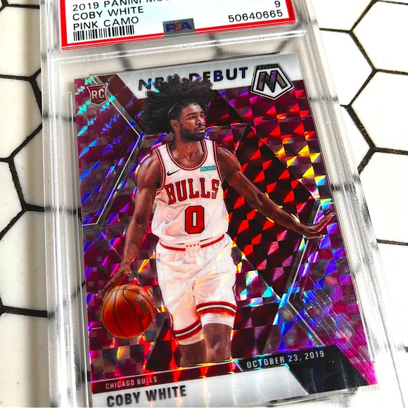 2019 PANINI MOSAIC COBY WHITE ROOKIE NBA DEBUT PINK CAMO PRIZM #264 RC - PSA 9 - Picture 3 of 3